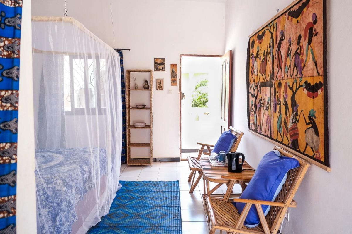 Keur Dofie Bed & Breakfast ตูบับเดียเลา ภายนอก รูปภาพ